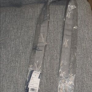 Vineyard Vines Men’s Sea Plane Icon Performance Belt